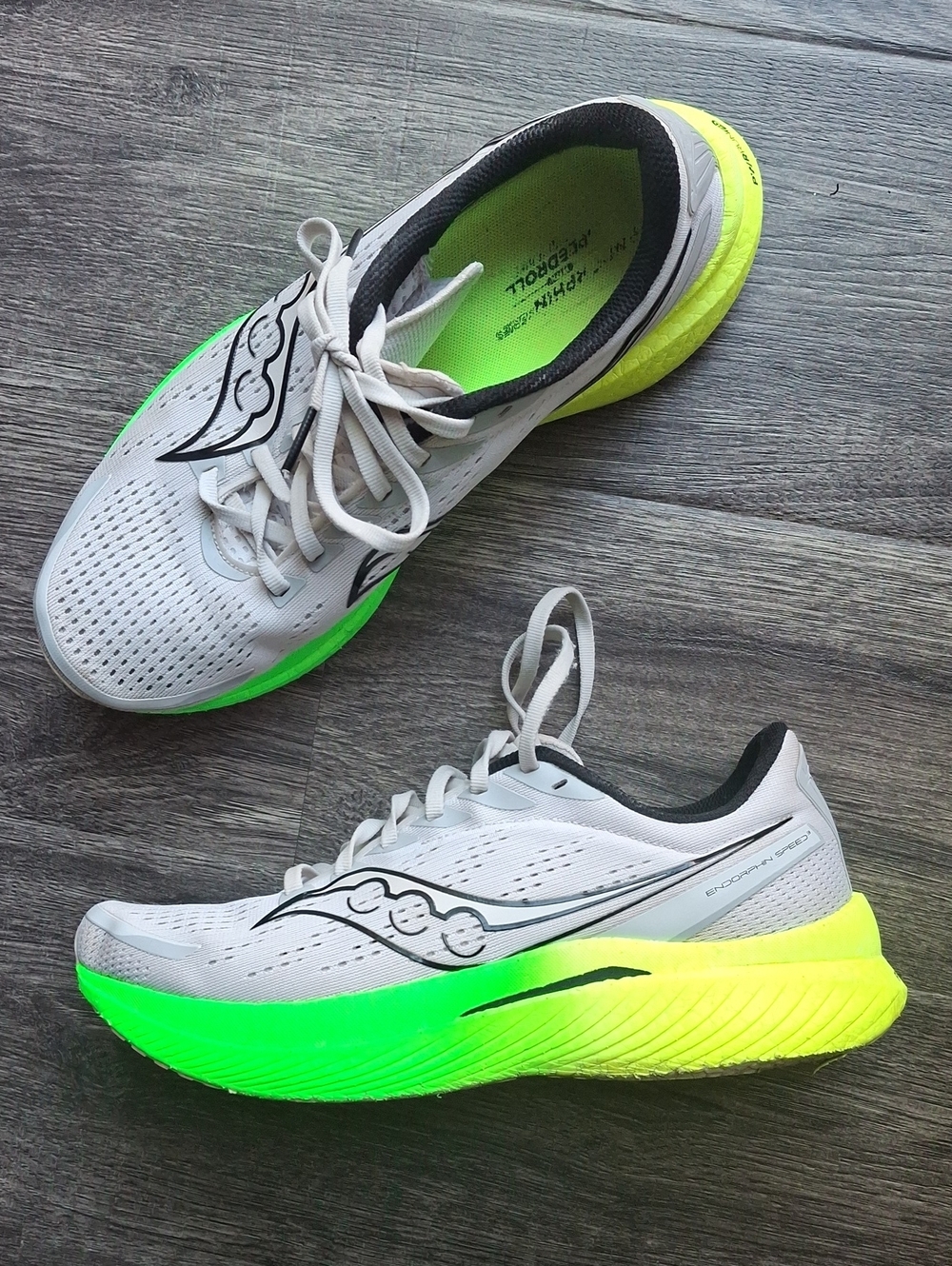 Saucony Endorphin Speed 3 Running Shoes - White/Vizipro - Size 27cm (Men's 9)